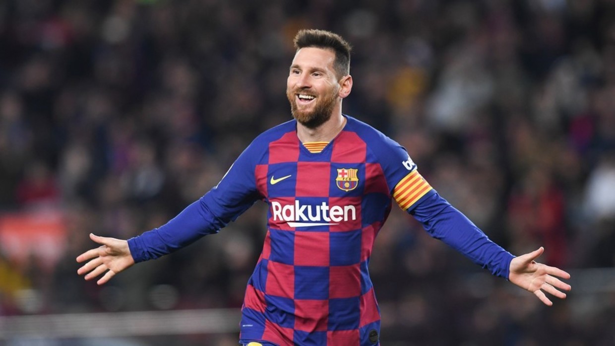 Lionel Messi marked his 700th game, scoring his 613th goal as Barcelona make last 16