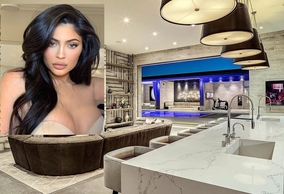 Kylie Jenner Bought  $36 Million mansion on Hollywood Hills Estate (Photos)